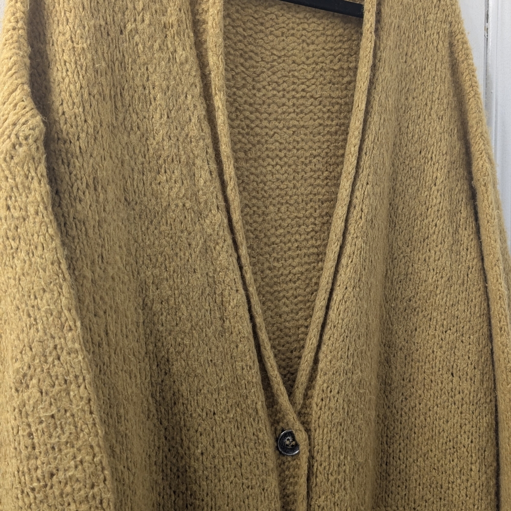 Oversized Open-Front Mustard Cardigan with Pockets - Picture 3 of 10